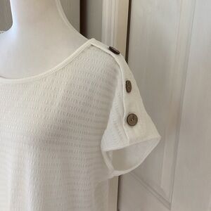 Vibe Ivory Button-Shoulder Short Sleeve Tee Sz PL